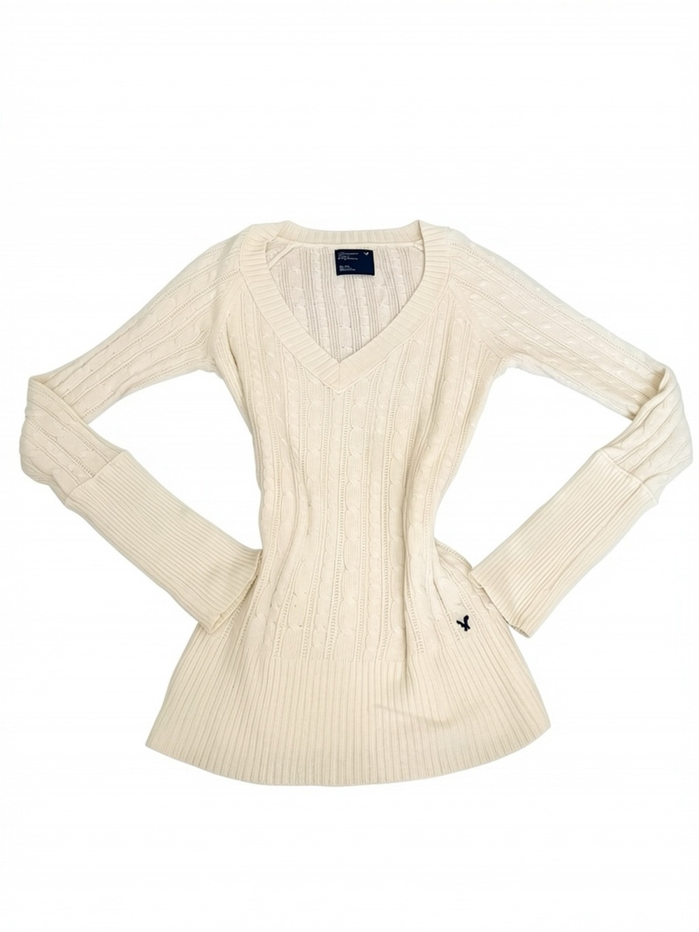 Vintage American Eagle Women's Cream Cable-Knit V-Neck Sweater